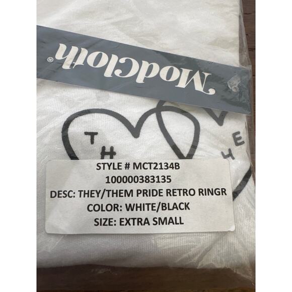 ModCloth They/Them Pride Retro White Black Raglan 3/4 Sleeve Tee Size XS NWT - Picture 4 of 9